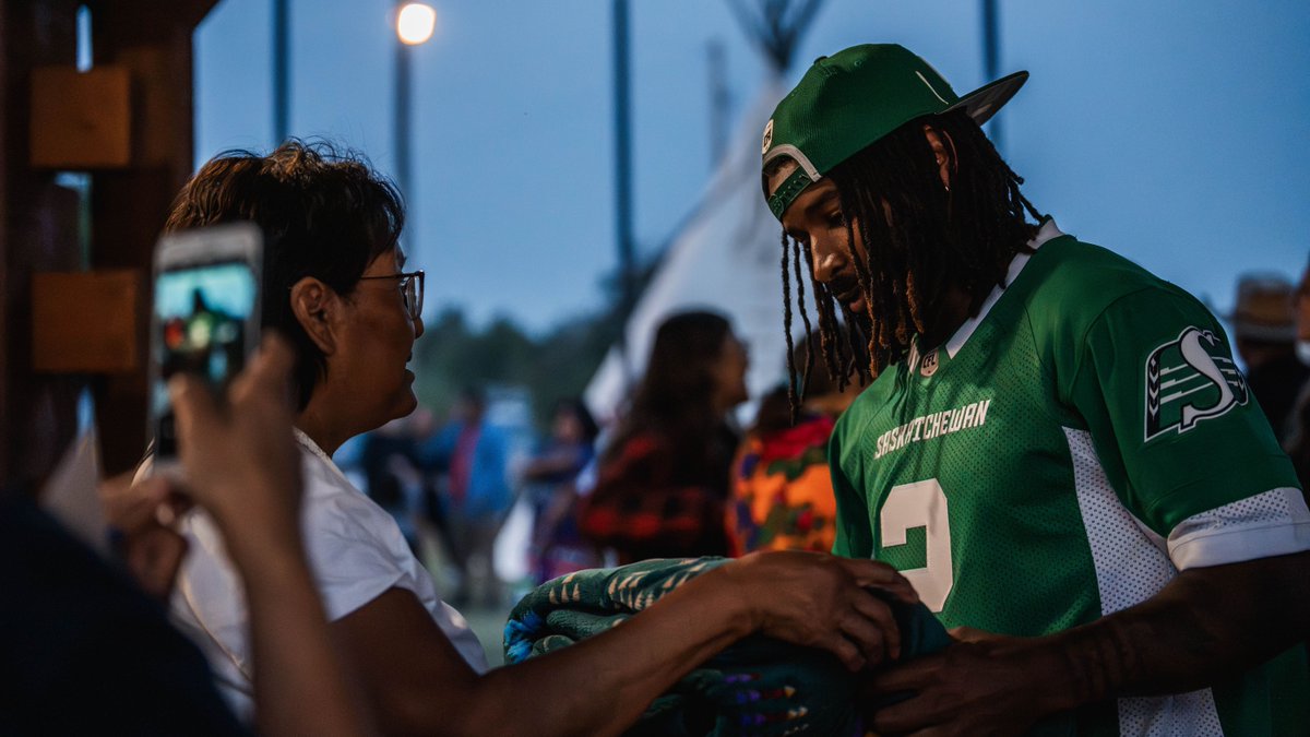 sskroughriders's tweet photo. Thank you to the entire community of Cowessess First Nation for welcoming us to your 2023 Powwow on Tuesday evening.

Coach Jason Shivers described the experience as being something "elevating, which those in attendance will carry with them moving forward." https://t.co/wEMCz0SEr9