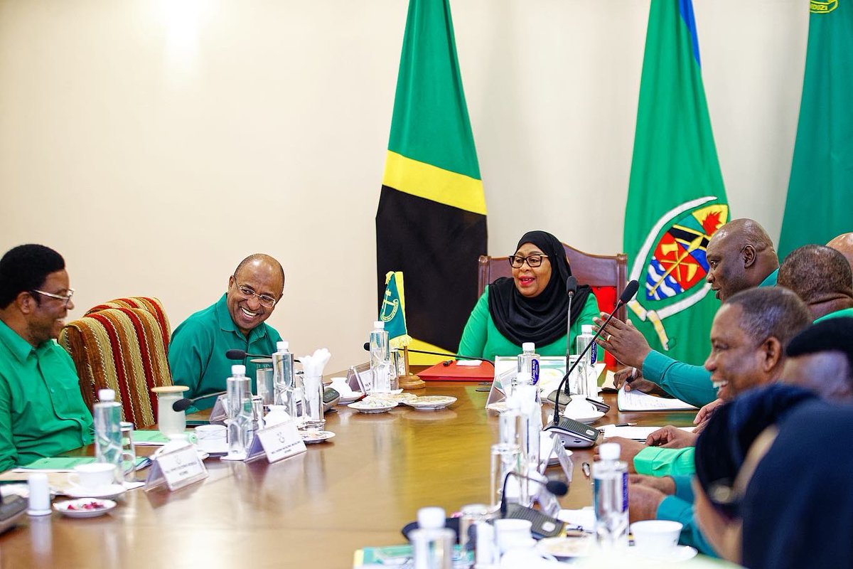iamraqey's tweet photo. Kikao cha Kamati Kuu ya Halmashauri Kuu ya CCM Taifa

📍Ikulu, Chamwino, Dodoma

📆 17 Agosti 2023 https://t.co/Ez7c4xlqVg