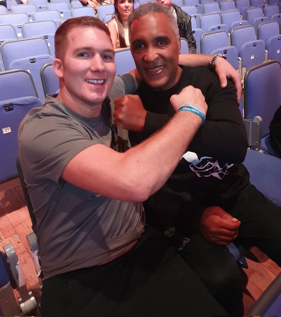 Brothers for life now 💙👊
@Mwatson_box @IFLTV @KuganCassius @GarethADaviesDT #braininjurysurvivors #tbi #boxing #ifllive #michaelwatson #nickblackwell #Middleweight