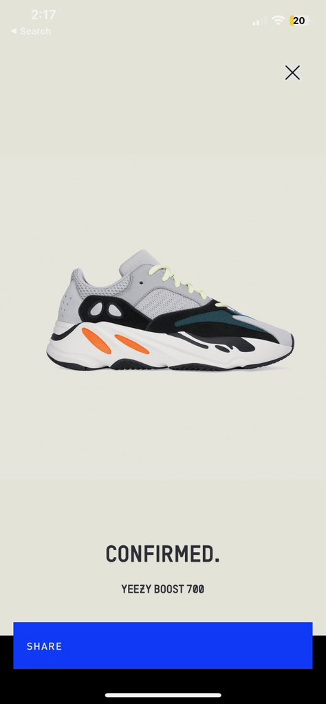 ChrisGavilano's tweet image. Another pair don’t hurt😏 😎 #yeezy #waverunners
