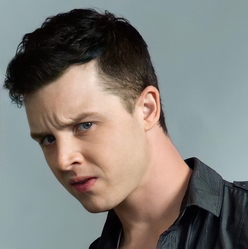 sluttypudding's tweet photo. @ppredictors if bro doesn’t look like noel fisher i don’t want them https://t.co/TVHALh1DeY
