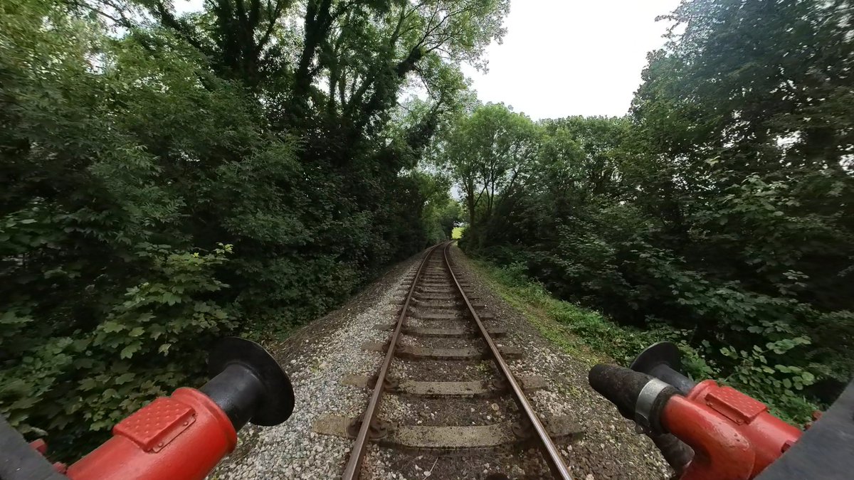 A huge ‘thank you’ to the @BodminGeneral heritage railway, for allowing me to film new steam-hauled railway 360 trips for our Hospice and Care Home demos. Special thanks to Hebe Monks (Events & Marketing Officer), Driver Courtney and team, and to David the Responsible Officer).