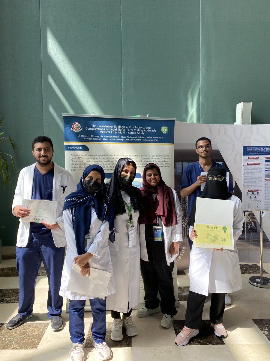 TMSJ2022's tweet photo. Today I gave my first oral presentation on my first research, which was an amazing experience.
And we got the 3rd place 🥉💪🥳
We have made an incredible effort in a short period of time.
#14th_RSS
#KAIMRC_RSS
#أبحاث_كيمارك https://t.co/C19a5zK78c