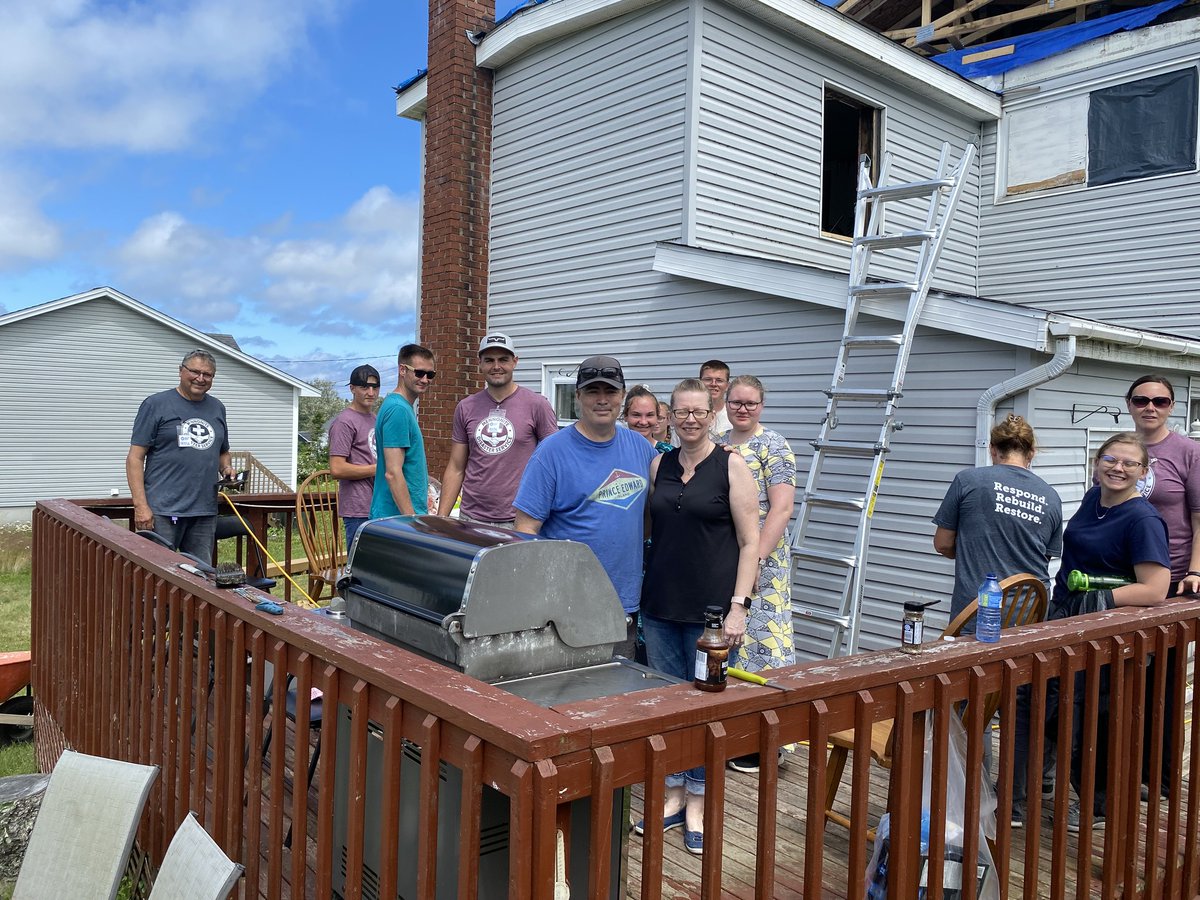 TimHoustonNS's tweet image. My heartfelt thanks to the nearly 500 selfless Mennonite volunteers who arrived at the CBRM in the aftermath of Hurricane Fiona.

They’ve been repairing homes, roofs, and removing trees to restore beauty, normalcy, and safety in communities affected by the storm.

➡️…