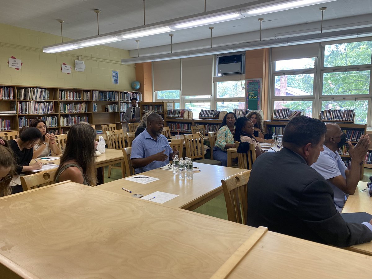 nanalatinaAA's tweet photo. So grateful to our @NYPDnews partners @NYPD1stDep for listening to concerns/sharing plans that are in place concerning the safety of our @NYCSchools @DOEChancellor community and our kids for Sept..THIS is true engagement! @NYPDPC @NYPDQueensSouth @NYPD105Pct  Thank you! https://t.co/tj1CVnEKUn