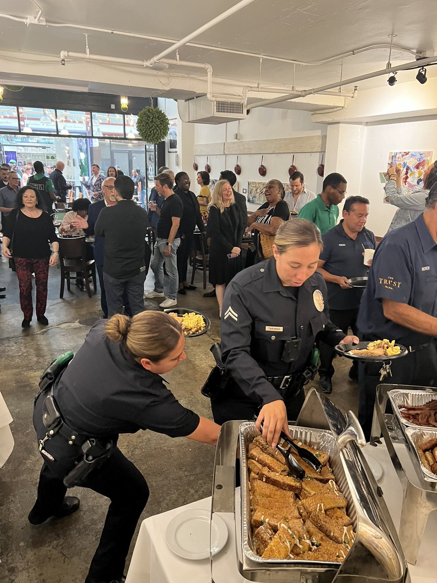 LAPD CMDR E. MORALES tweet media