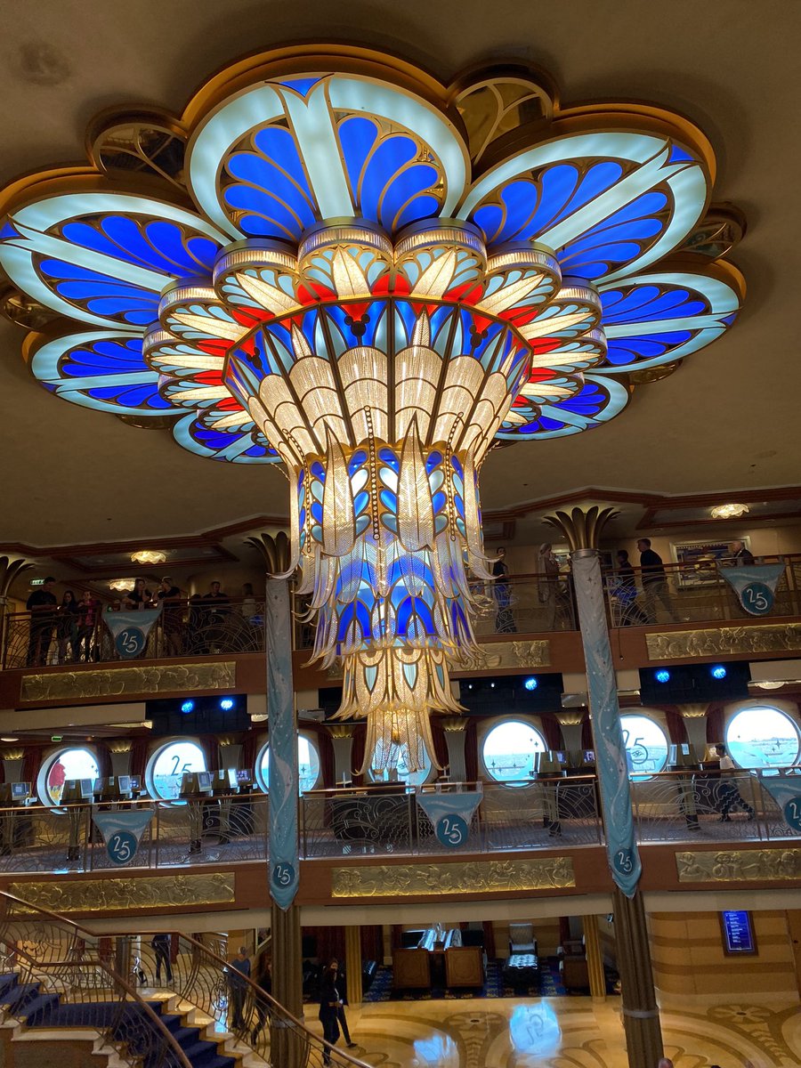 Jenocallaghan18's tweet photo. I’ve had 9 days on this beautiful ship and I never want to leave 🥰🥰🥰 #disneydream https://t.co/axK3SKqFr1