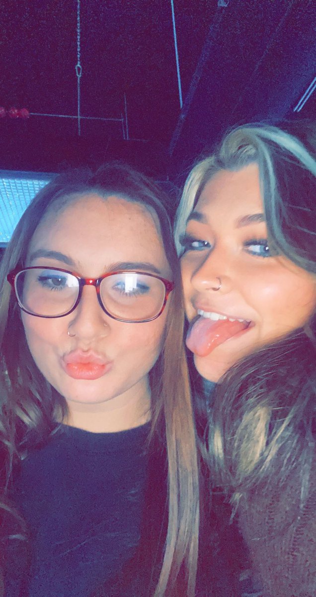 keelyxsinae's tweet photo. happy birthday haley!!! i love and miss you!! hope you have a great day l💕 @haley_ebb https://t.co/yMG6szsrZa