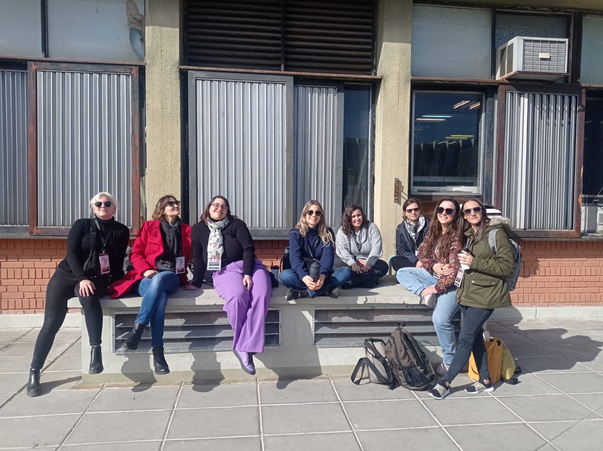 marictri's tweet photo. En un intervalo del IV Reunión de Biología del Comportamiento del Cono Sur con personas muy queridas de Argentina https://t.co/rgXJ1V49Ez