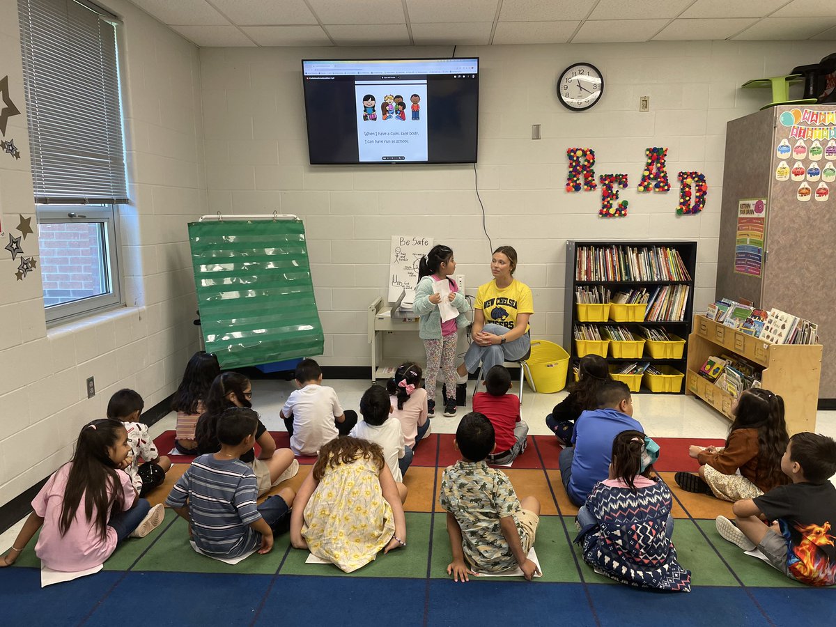 NewChelsea_Elem's tweet photo. Day 2 at New Chelsea is almost complete. We have an amazing group of scholars!!! #BetterEveryDay #iamkckps https://t.co/QURCYIO1D2