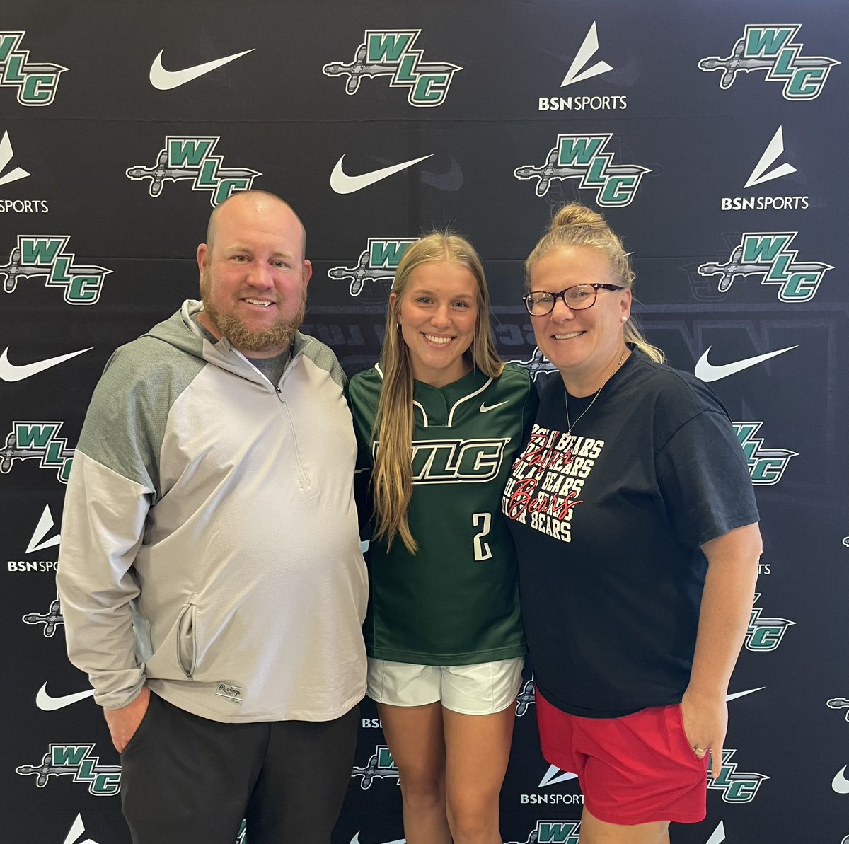 Molly Kelly tweet media