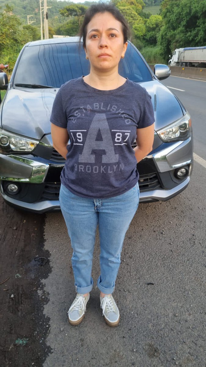 PNC El Salvador (@pncsv) on Twitter photo Informamos a la población sobre la detención Nidia Araceli Turcios, diputada suplente de Erick García.
Su captura fue efectiva hace unos días, con una orden emitida por la <a href="/FGR_SV/">Fiscalía General de la República El Salvador</a>.
Esta captura no se había anunciado, debido a que se estaba llevando un proceso de investigación Informamos a la población sobre la detención Nidia Araceli Turcios, diputada suplente de Erick García.
Su captura fue efectiva hace unos días, con una orden emitida por la <a href="/FGR_SV/">Fiscalía General de la República El Salvador</a>.
Esta captura no se había anunciado, debido a que se estaba llevando un proceso de investigación