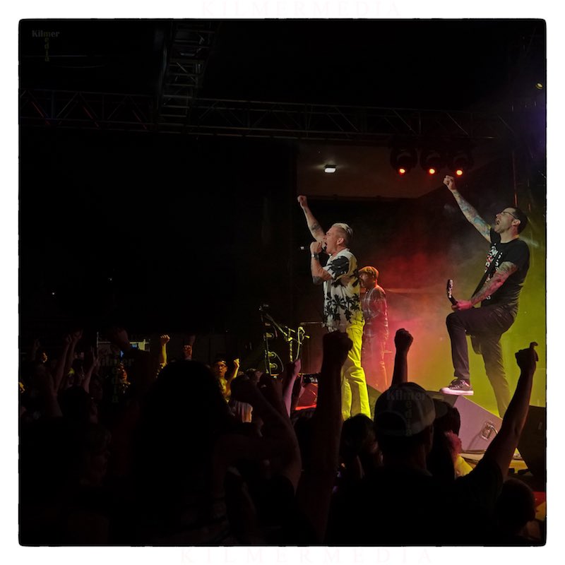 KilmerMedia's tweet photo. #TBT = Sugar Ray performing in 2018. I recently rediscovered the pics from that night and also discovered they never got posted! So, finally, here are some, with more in the photo portfolio:
https://t.co/dMna33spri
🇺🇸 
.
.
.
.
.
#ConcertPhotography #LiveMusic #ThrowbackThursday https://t.co/LoU6o8LVGY