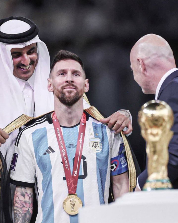 FCB_Lamine10's tweet photo. I love cheating.

Everytime I wake up I hope Messi cheats a little more to annoy Ronaldo fans.

It brings me great joy.

We rigged the World Cup,  the UCL, the Ballon d’Or and now UEFA Men's Player of the Year.

It was all worth it,

Just for this. https://t.co/oDIvGoCKbr