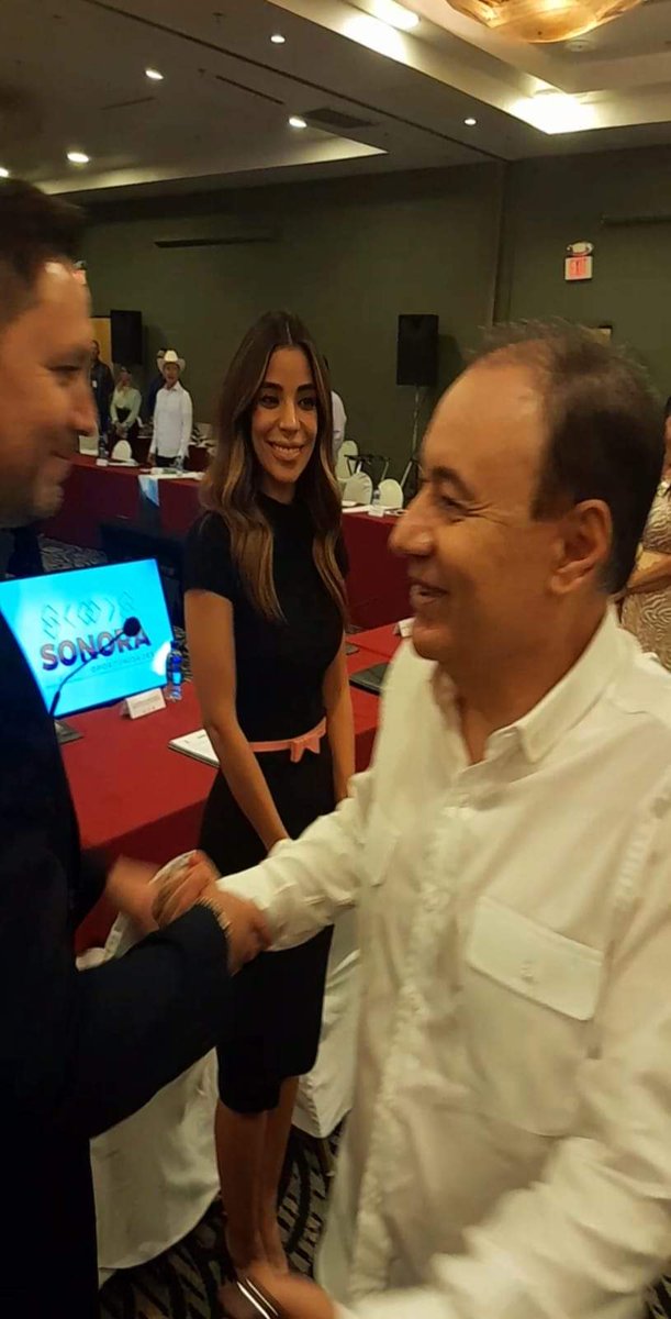 KikoMunro's tweet photo. Los diputados de la coalición “Juntos Haremos Historia” trabajamos en equipo para fortalecer nuestro Edo y brindar un marco legal robusto y funcional. ¡Nuestro compromiso es con todas y todos los ciudadanos de Sonora! #PESSonora

#JuntosHaremosHistoria #SonoradeOportunidades https://t.co/6AOVe6rCzj