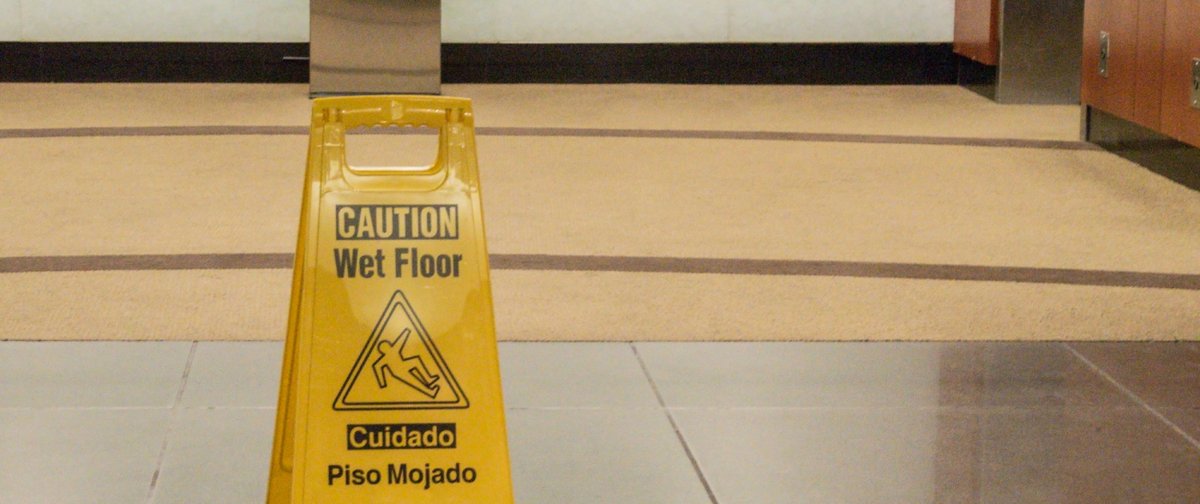 Understanding the importance of hygienic workplaces is crucial in today’s fast-paced business environment. Discover why cleanliness plays such a vital role at your facility and how we can help when you read our blog! packerland.net/importance-hyg…