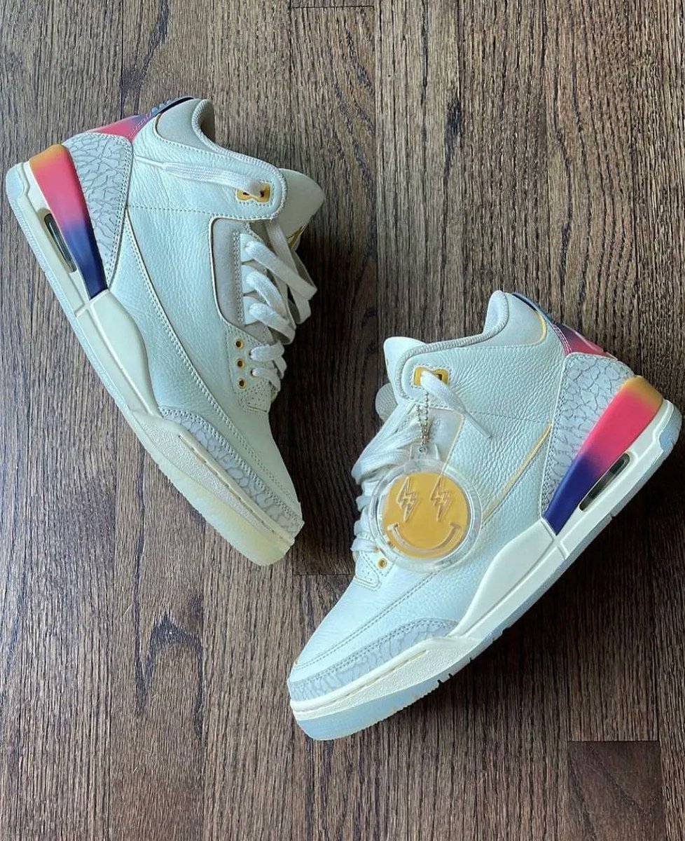 JustFreshKicks's tweet photo. Another Look at the J. Balvin x Air Jordan 3 "Medellín Sunset" 🌅 https://t.co/vbe85ZTecu https://t.co/SEsP6meCiU