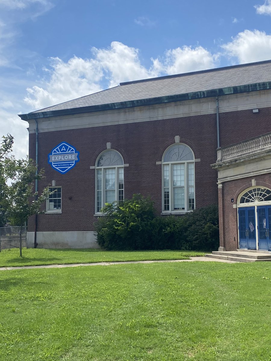 Explore_Johnson's tweet image. We cannot wait for the students to see and feel the changes tomorrow! @ExploreJCPS #progess #jaguarpride