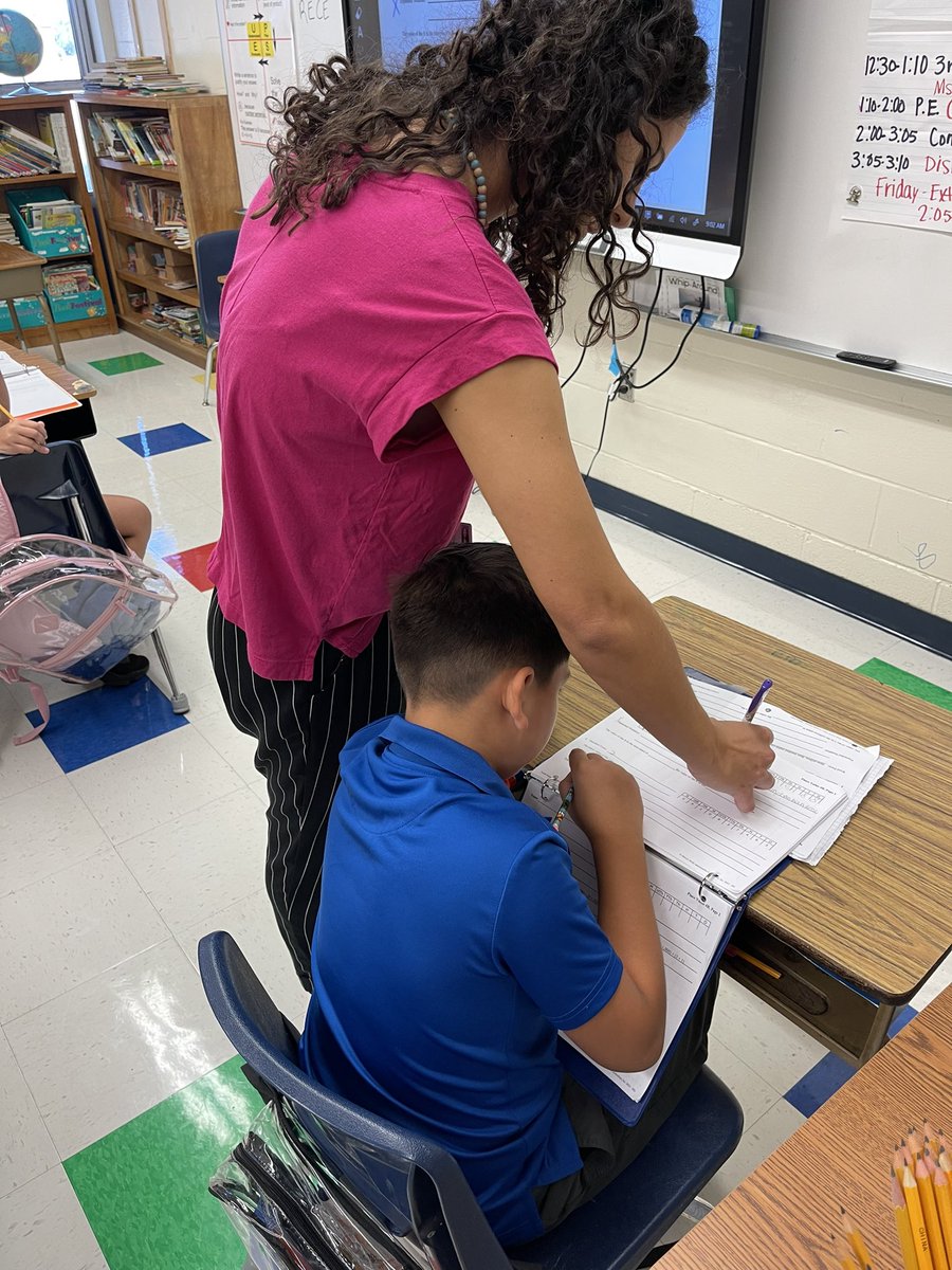 KelsieMorris12's tweet photo. All the positive vibes and best practices in action at @club_estates today! #CCISDPride #CCISDStrongerTogether 💙🐻💛 https://t.co/RzipRxGwGc