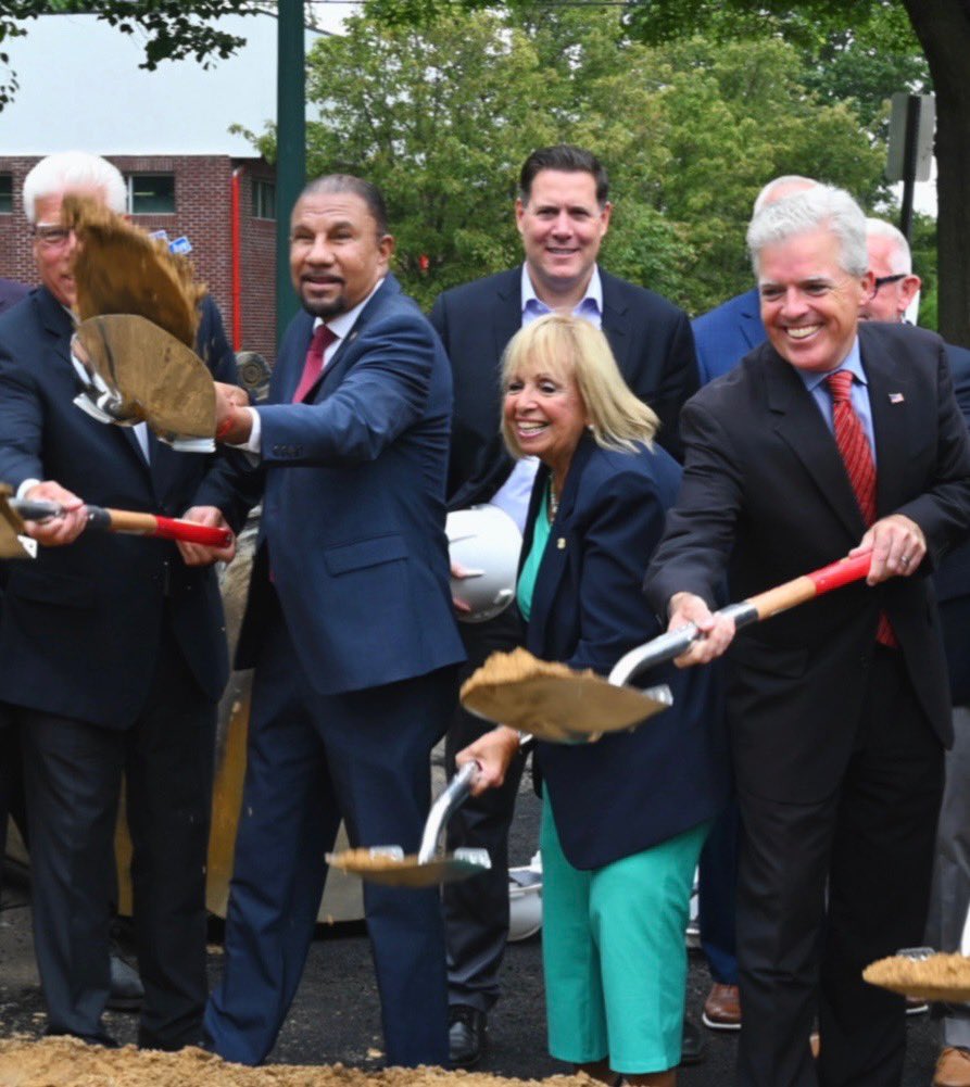 Today is a promise kept to the people of Central Islip. Central Islip is a growing community, and the infrastructure must keep up with the demands of the future. Connecting to the Suffolk Sewer system will help our community and businesses to grow.