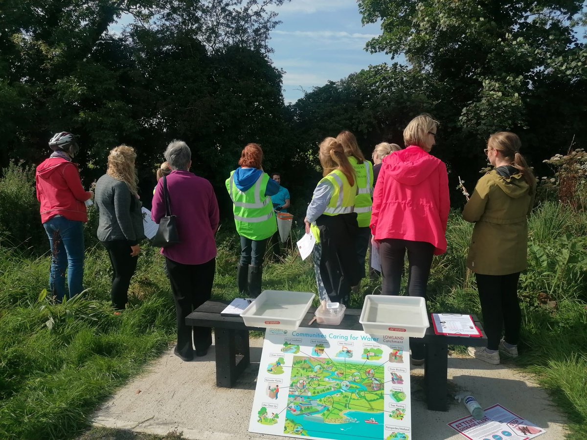 BOMaoileoin's tweet photo. It was a pleasure to join a teacher training event at Cuchulainns GAA Club #Mullagh today.
No shortage of enthusiasm for our #freshwaterbiodiversity and it was great to see some of the teachers get the wellies on and try a bit of kicking themselves! 💦🐛🐜 @WatersProgramme https://t.co/3RXRhQfOyB