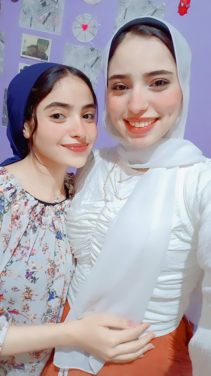 HourAli19's tweet photo. ثانويه عامه ف أمان طول م انتى معاياا ☝️🤩
@RashaAl78445732 https://t.co/nYDWfhsmLG