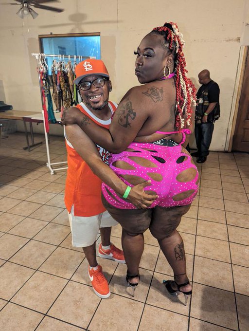 These are  Literally the only pics I took in Memphis at the QOD event!! @polobearbrooks https://t.co