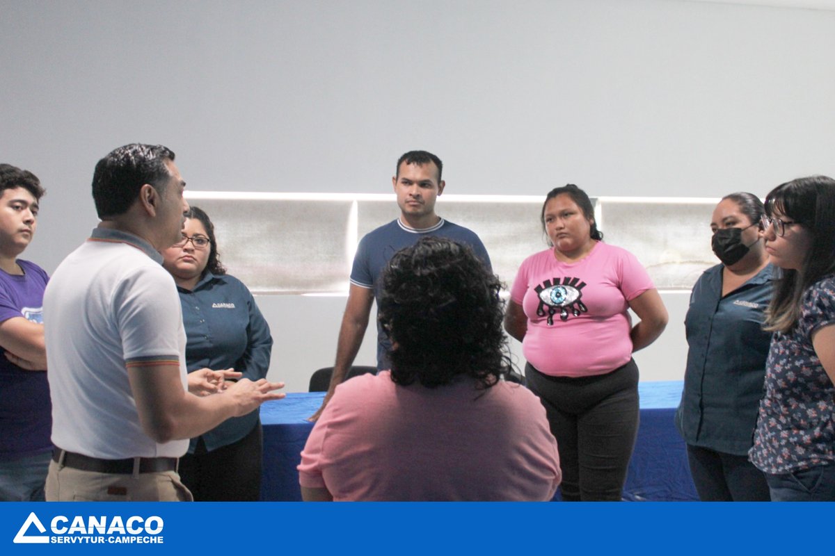 canacocampeche's tweet photo. El viernes pasado, se llevó a cabo con el personal de la Canaco Servytur Campeche, el taller interactivo “Psicología y Desarrollo del Personal”, impartido por el Psic. Marcos Pinzón Charles.
#FamiliaCANACO #teamcanaco #psicología #Capacitación https://t.co/18C8NPIneh