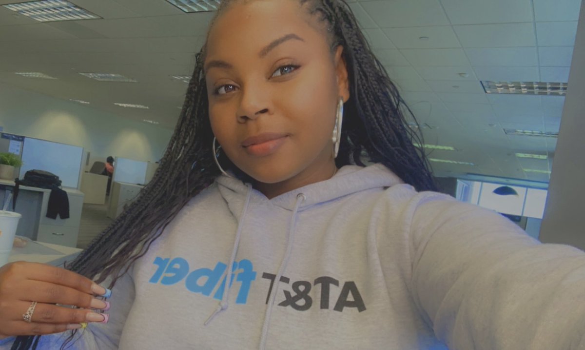Branisha Newberry (@bossladybn) on Twitter photo I haven’t pulled out my Hyper Royal 1s in a while, but they complemented our <a href="/SoutheastStates/">Southeast States</a> #FiberHoodies well 🤩 #Sneakerhead #LifeAtAtt #MarketCallDay #Represent I haven’t pulled out my Hyper Royal 1s in a while, but they complemented our <a href="/SoutheastStates/">Southeast States</a> #FiberHoodies well 🤩 #Sneakerhead #LifeAtAtt #MarketCallDay #Represent