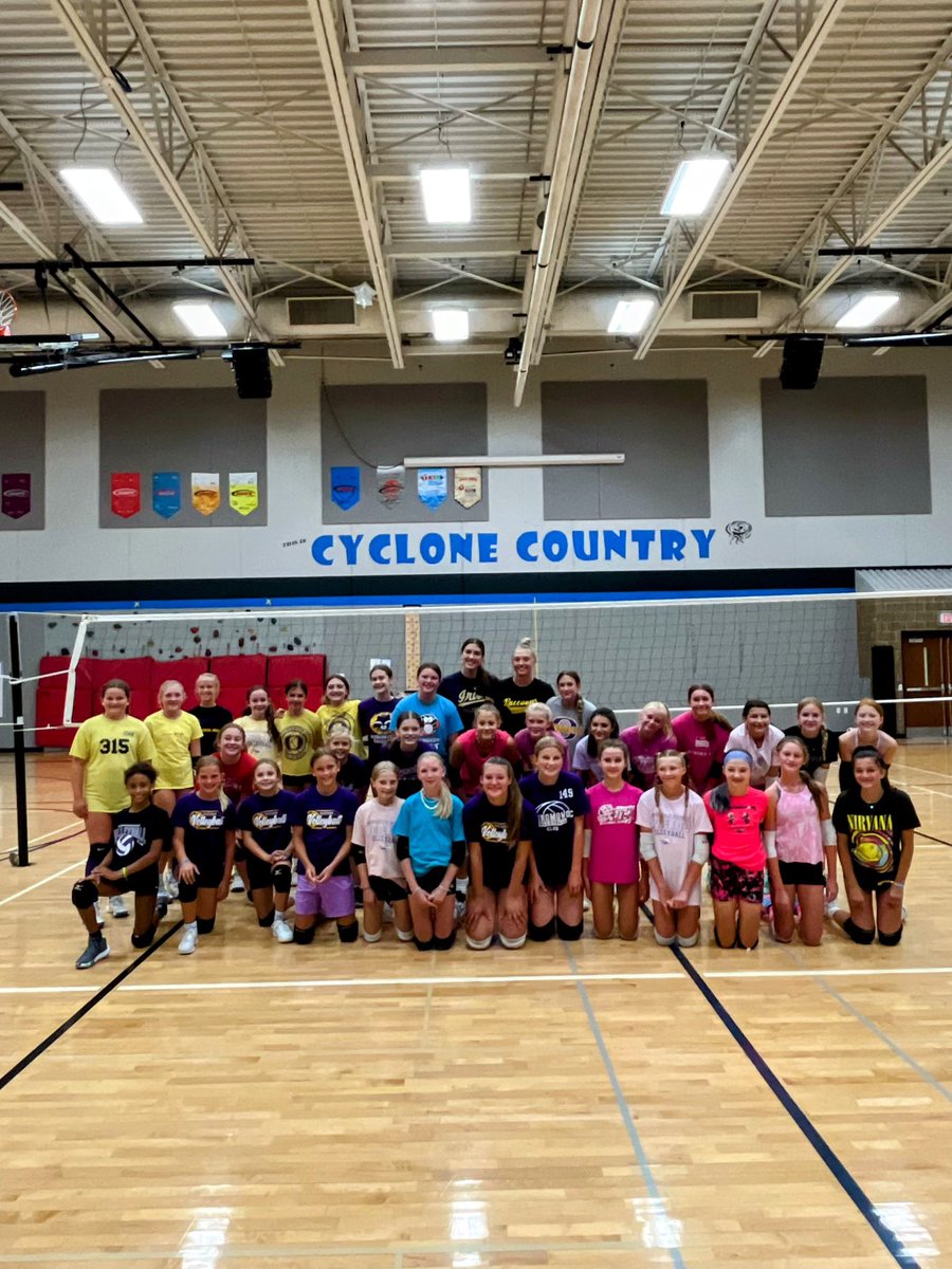 Oconomowoc Volleyball (@oconomowoc_vb) on Twitter photo The future of Ocon volleyball is 🌟!! Shout out to <a href="/lillywagner26/">Lilly Wagner</a> and <a href="/Anna_Bjork_/">Anna Bjork</a> for helping coach the Junior Raccoon 6th and 7th graders last night! The future of Ocon volleyball is 🌟!! Shout out to <a href="/lillywagner26/">Lilly Wagner</a> and <a href="/Anna_Bjork_/">Anna Bjork</a> for helping coach the Junior Raccoon 6th and 7th graders last night!