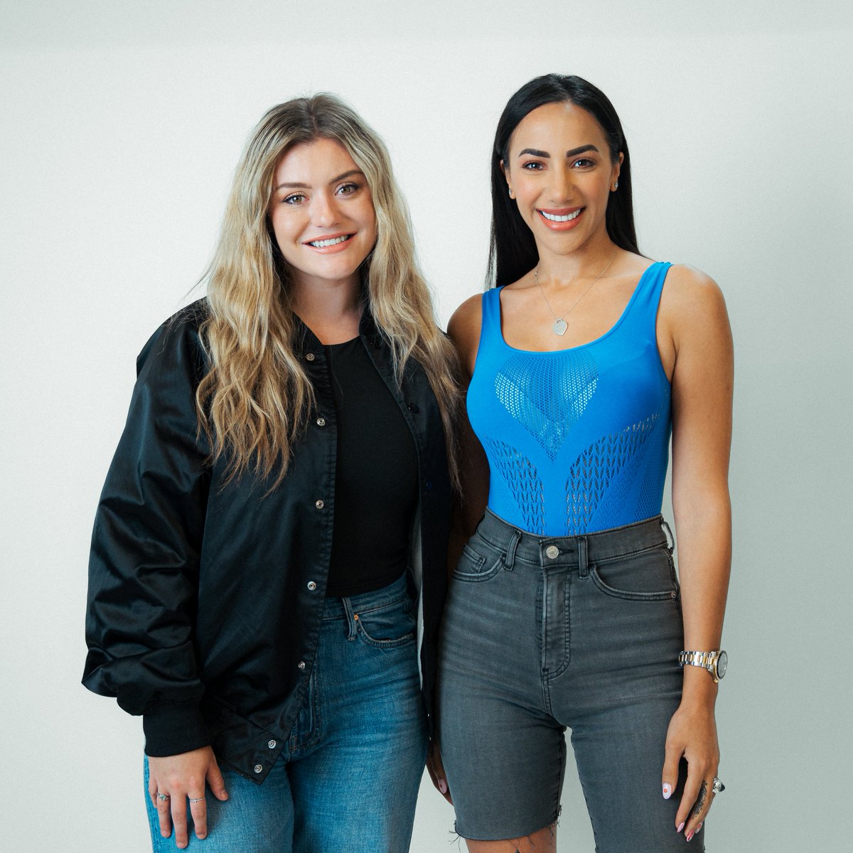 100T_Cast's tweet photo. New 'That's What She Said' just dropped 🚨‼️

Houda Chami of Girls Power Network talks with @brookeab about Dog Life, Taylor Swift, and more!

▶️ Watch here: https://t.co/HNqMXlGSDA https://t.co/fpD7xU1VAa