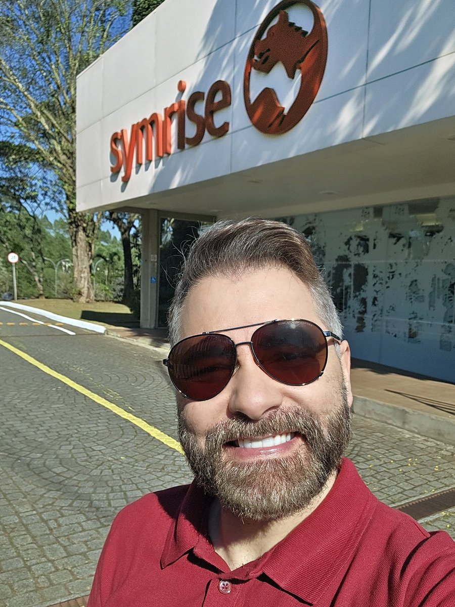 Hoje foi dia de conhecer a nova fragrância feminina de @eudora - Kiss Me More – na @symriseag.