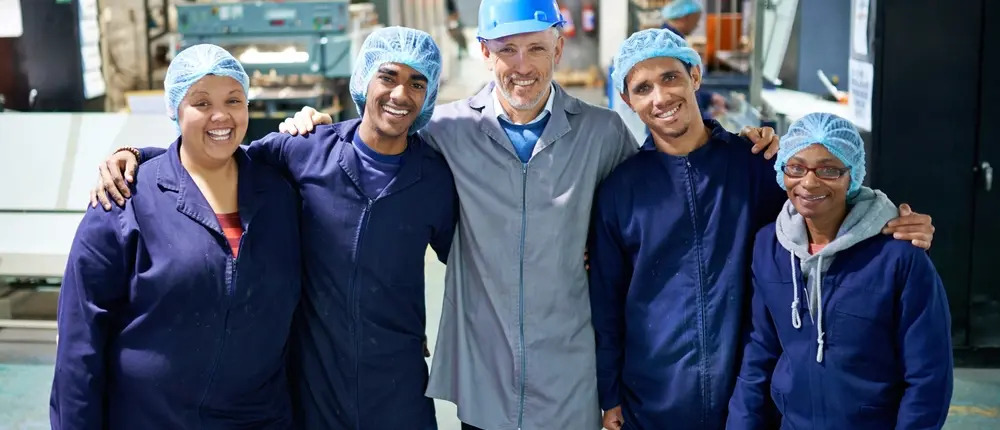 ServiceUniformT's tweet image. Uniforms provide cohesion &amp;amp; professionalism, improve customer experience, and even save time. Despite their benefits, there is still the one problem we know that you can’t just ignore – money. We break down the financial aspect of work apparel in our blog! bluechipuniform.com/factory-unifor…