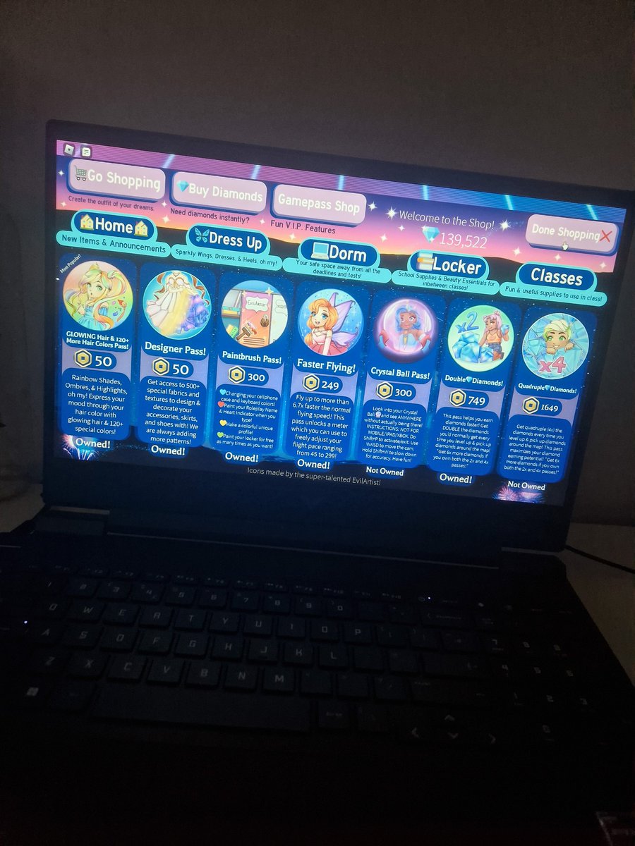Nightowl_badger's tweet photo. Why aren't my gamepasses showing up??  The first free photos are from earlier this evening of me buying gamepases, and here is a picture of me finding out my game pases aren't showing up. I own all of them except from Crystal ball and x4 diamonds. #royalehighcampus3bugreport https://t.co/sS1IIlDnjL