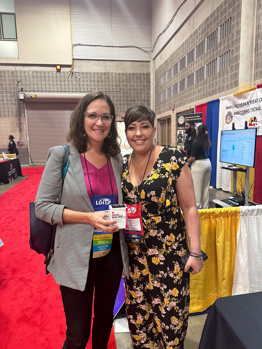 Today I stopped by the Opioid Response table at the #MACoCon exhibit hall to get narcan trained and chat with Special Secretary @Emily_N_Keller!