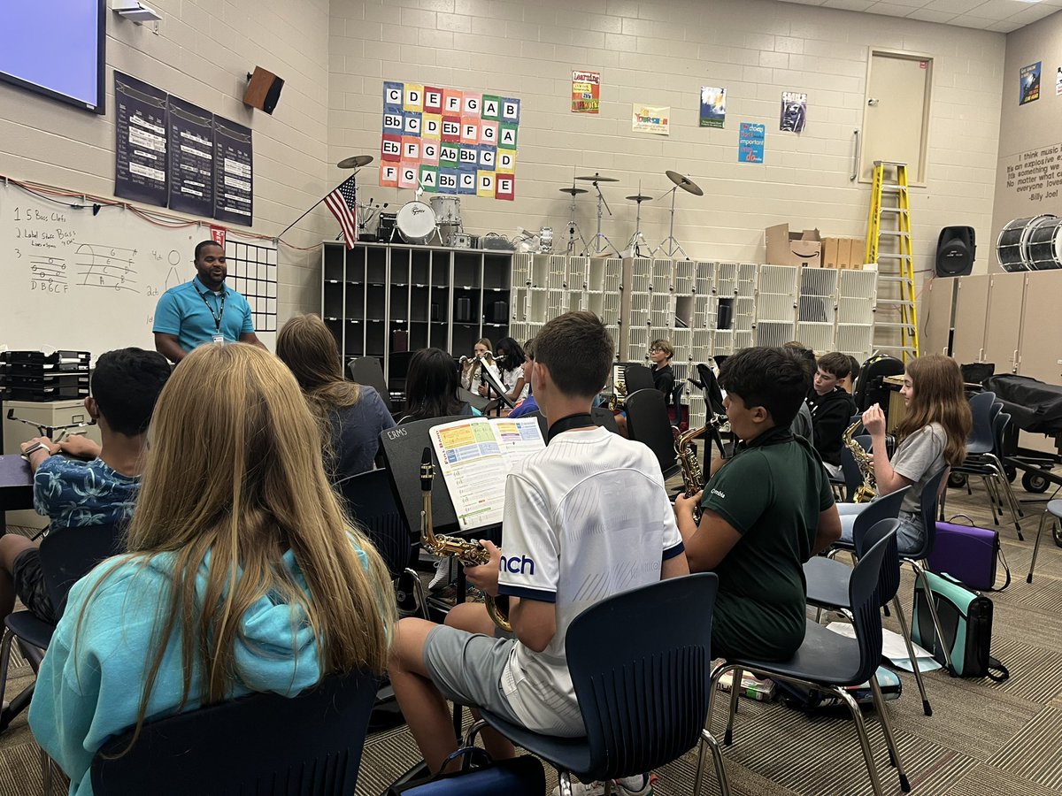 ElkhornPS_ERMS's tweet photo. Welcome to the Elkhorn Ridge team! Mr. Harris (Band), Mr. Johnson (Art), and Mr. Conroy (PE) have been great additions to our building for the 2023-24 school year. #WeAreRidge #EPSAchieves https://t.co/YVpvVIr7DR
