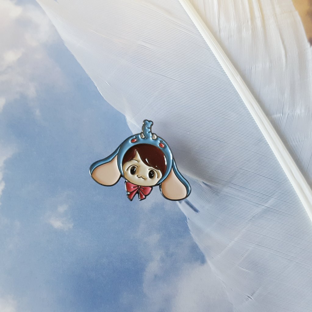 Got this cute little Dumbo🐘 Baekhyun pin as gift with something I got through group order~^.^