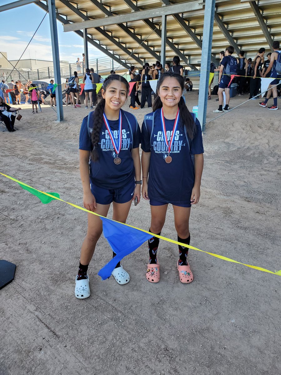 Lobos_XC's tweet photo. Shout out to Dayanara &amp; Lileni for placing 3rd and 6th this past Saturday at our Mt. View Invitational for XC. https://t.co/kACaY0x1sN