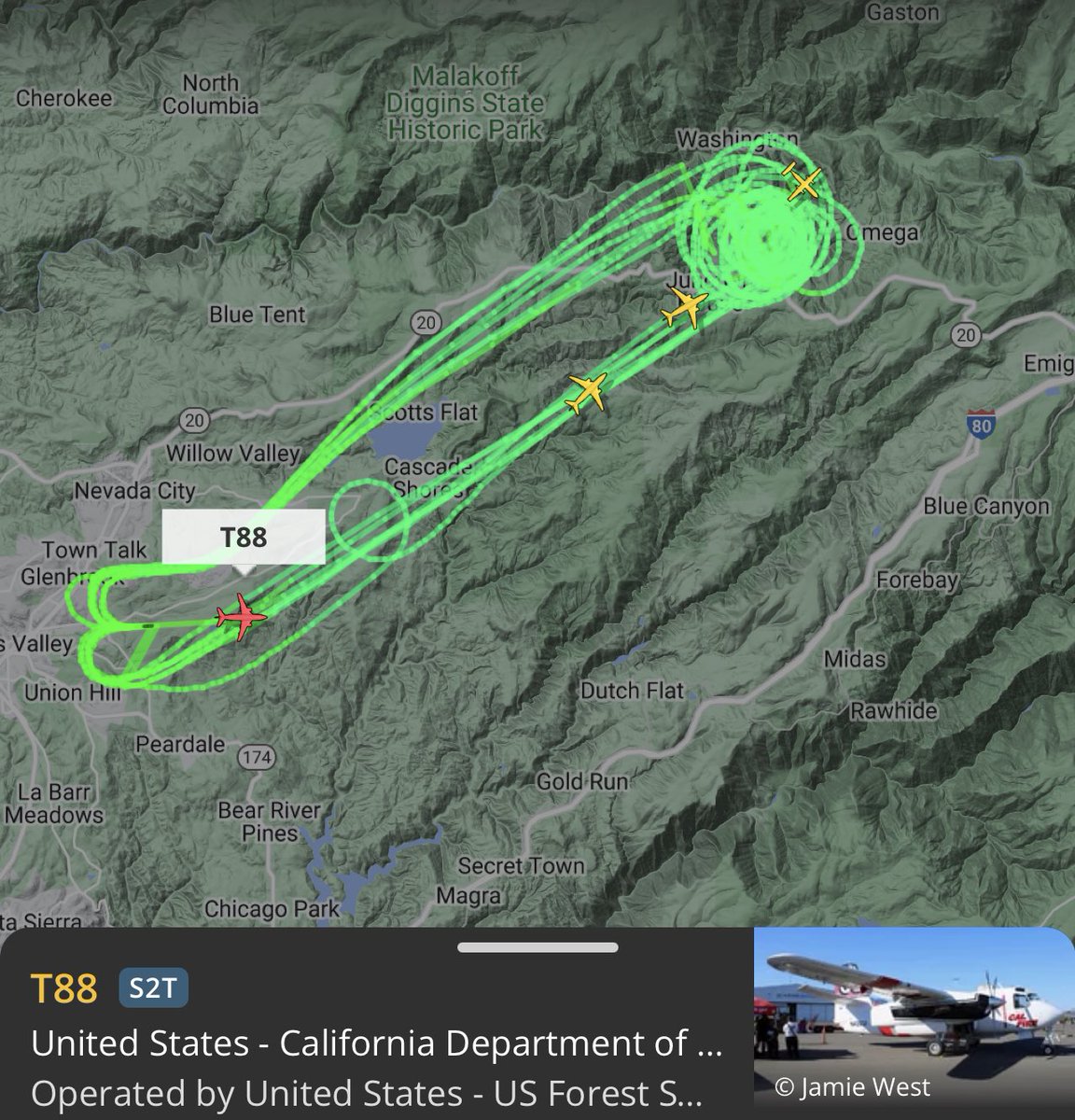 Elias_Funez's tweet photo. Grass Valley air tankers 88 and 89 as well as tanker 93, making rounds on the #HighwayFire from the Grass Valley Interagency Air Attack Base. #theunionnow #fireseason2023 @TheUnion helicopter from WhiteCloud working rappel ops on the #HollyFire North of Sierra City. https://t.co/curN3TdfnN