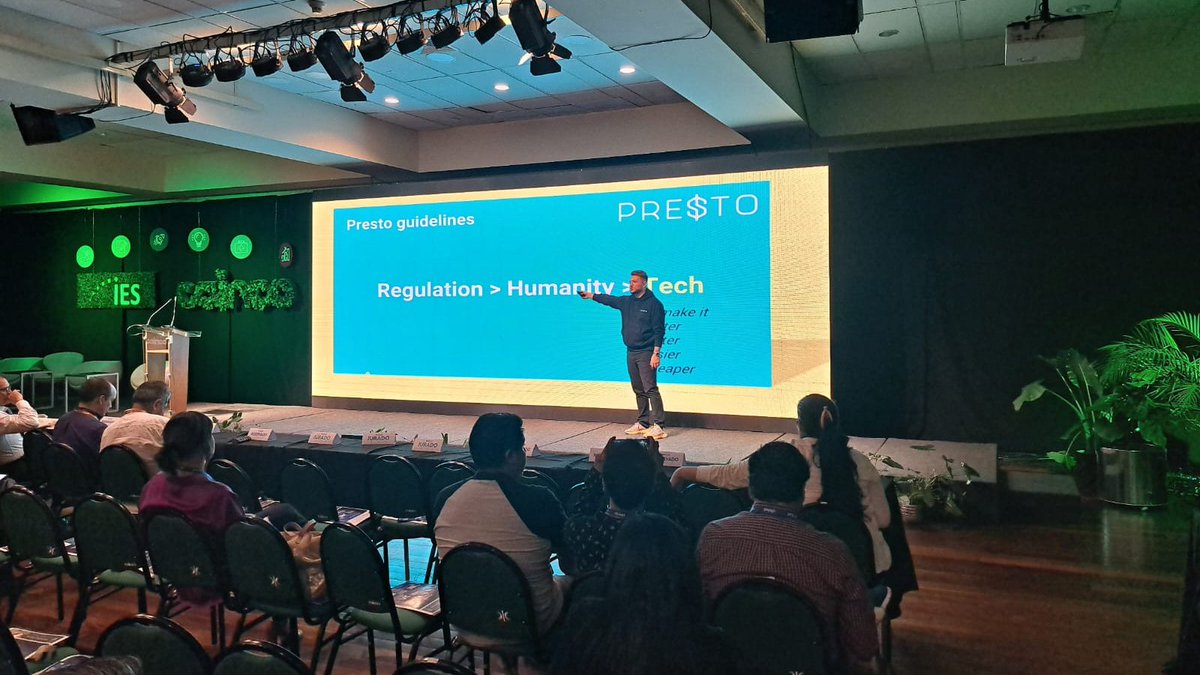 CAINCOBOLIVIA's tweet image. Tuvimos la participación de Amples Regiani – CEO de Presto, quien nos hablo acerca del “Emprendimiento innovador: soluciones tecnológicas para generar impacto”.
#VCILAT2023