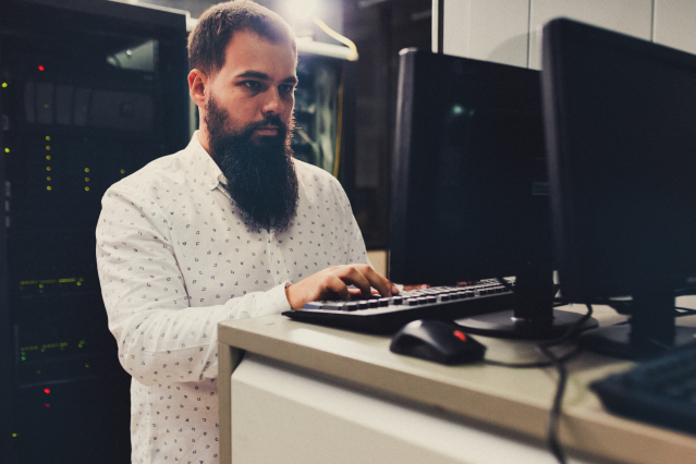 MN_Dave_IT_AI's tweet photo. A 2021 report on the state of #DataProtection found that 43% of backup efforts fail! Discover how to bolster your org’s data privacy by moving beyond legacy data backup to #BaaS, and reach out to me with your questions. #ManagedServices https://t.co/DQ0Wqlxe7a https://t.co/MDe6NgOFZk