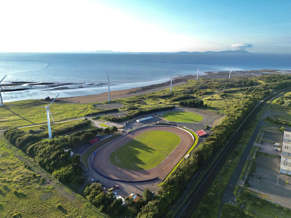 4020pix's tweet photo. That’s a bonny place for a speedway track ⁦@workycomets⁩ https://t.co/qbauZr6Voi
