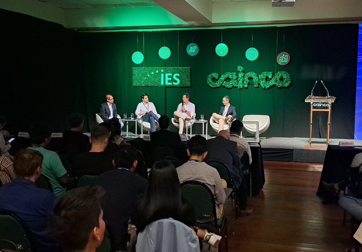 CAINCOBOLIVIA's tweet image. Se llevo a cabo el panel “Mitos y realidades sobre levantamiento de capital”
Rolando Sahonero, director de programas de FUNDAPRÓ
Mariano Mayer – Managing Partner de Newtopia VC
Juan Manuel Giner – Managing Partner de Alaya Capital
Gustavo Añéz, CEO de Koban.
#VCILAT2023