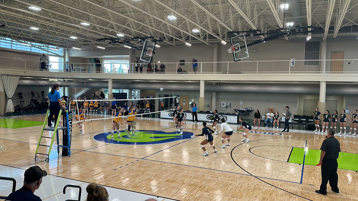 Opening day for @WIT_Comets volleyball Vs @bcuchargers Place looks amazing. Proud to support both @BSNSPORTS schools. #GAMEDAY