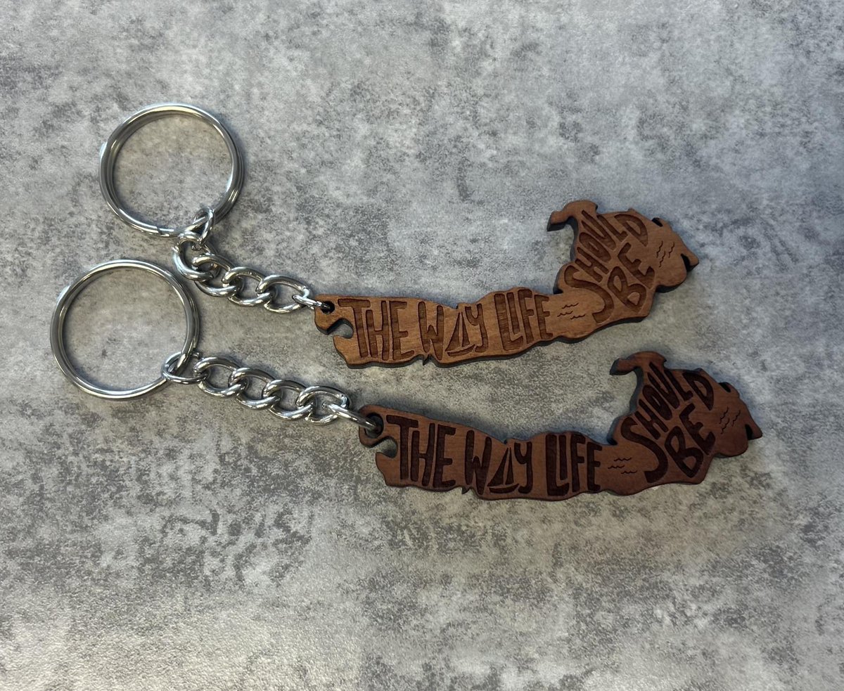 AtDelavanLake's tweet photo. "The way life should be" Delavan keychains #delavanlakekeychains #dls #delavanlakestore #delavanlakestoreandlounge #delavanlakeitems #delavanlakegifts #delavanwisconsin https://t.co/xhIaJid3uN