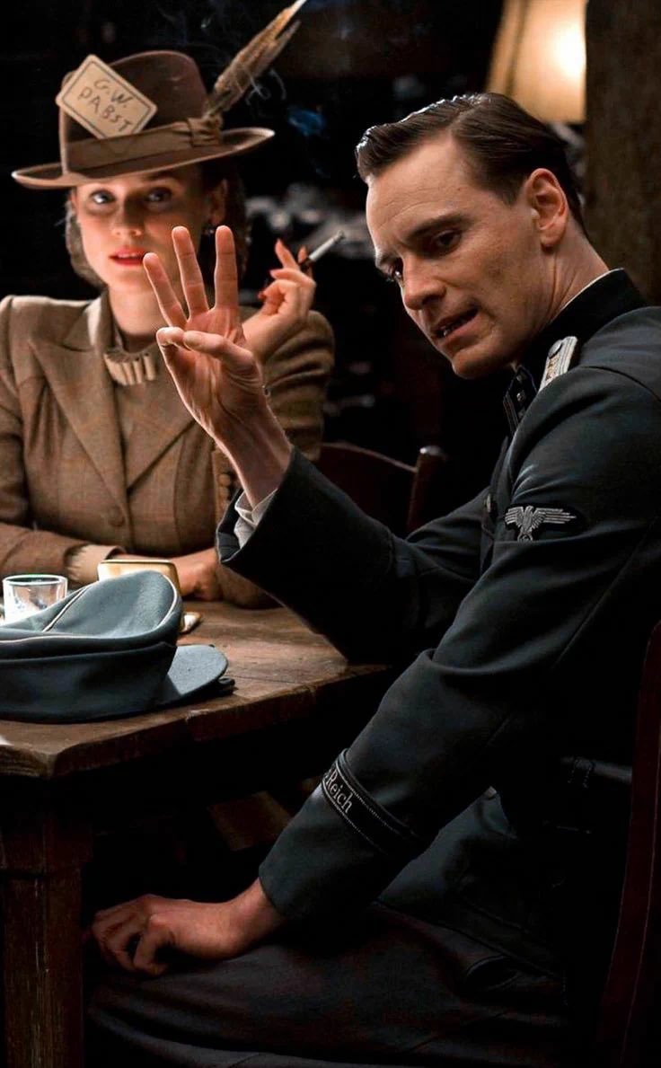 RealEmirHan's tweet photo. Inglourious Basterds (2009)

Dir: Quentin Tarantino https://t.co/XbpE0FliOO