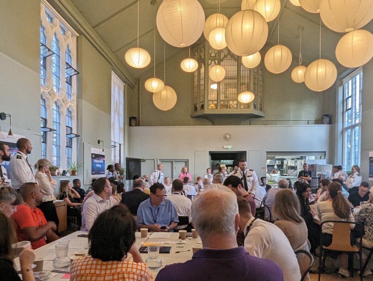 🚓 Great to attend the Met Police's 'New Met for London' event tonight.

🏳️‍🌈 I was particularly reassured to hear about the proactive response following Sunday's homophobic attacks in Clapham.

↗️ The delivery of the plan hinges on increased resources and long-term investment.