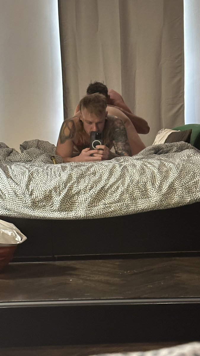 🦄🦄📸 | 2 Unicorns 1 Cam tweet media