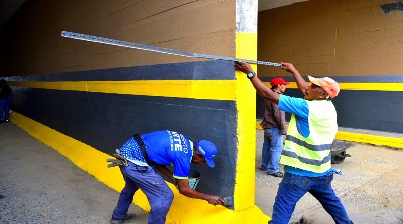 Gobierno Bolivariano supervisa obras públicas en Las Brisas de Charallave

#VenezuelaEcológica  

vtv.gob.ve/supervisan-obr…