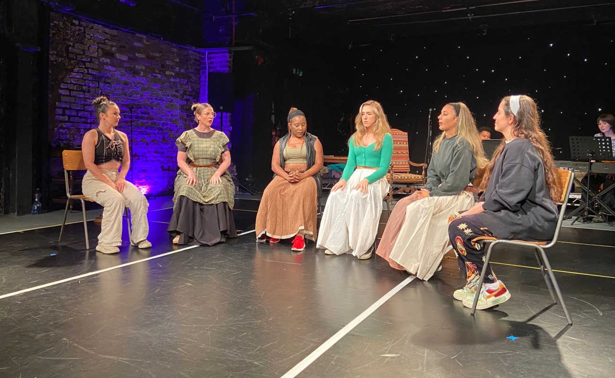 LIZZIE The Musical - Rehearsal Room Press Launch - Hope Mill Theatre, Manchester
manchestertheatres.com/news/lizzie-th…

<a href="/hopemilltheatre/">Hope Mill Theatre</a> <a href="/LizzieMusical/">LIZZIE</a> <a href="/WilliamWhelton/">William Whelton</a> <a href="/LaurenDrew2/">Lauren Drew</a> #ShekinahMcFarlane <a href="/Mairibarclay/">Mairi Barclay</a> <a href="/mayjqb/">Maiya Quansah-Breed</a> <a href="/ayeshapatel_x/">Ayesha Patel</a> <a href="/EmmaLouiseHoey1/">Emma Louise Hoey</a> <a href="/KatyRR/">Katy Richardson (she/her)</a> <a href="/Joseph_Houston/">Joseph Houston - ARTISTIC DIRECTOR</a> <a href="/KasRyder/">Karen Ryder</a>